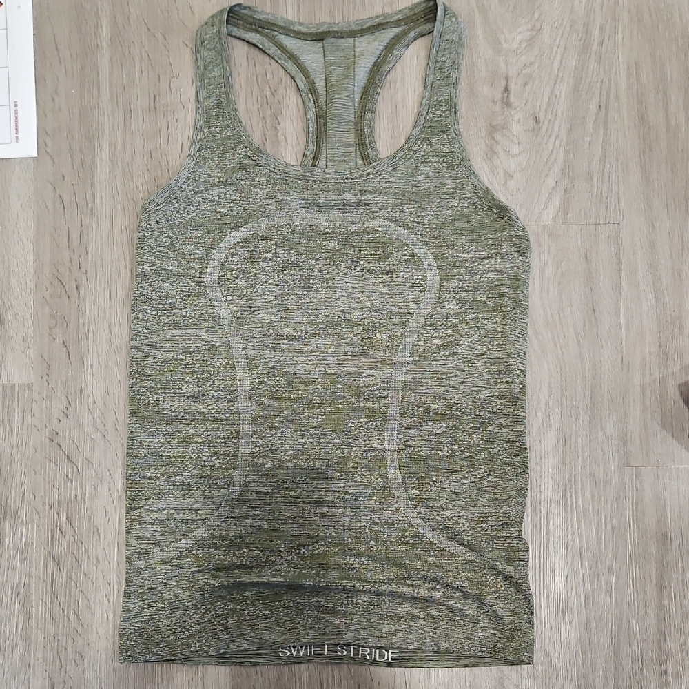 Lululemon Swiftly Tech Tank